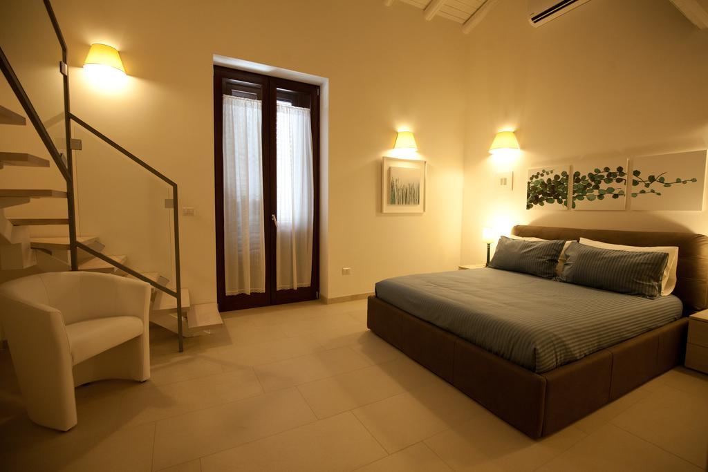 Italiana Maniace 3*